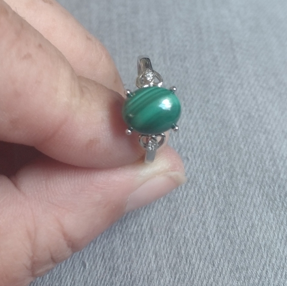 Natural 10mm Malachite Cabochon & 925-Silver Ring (s7) - Picture 13 of 13